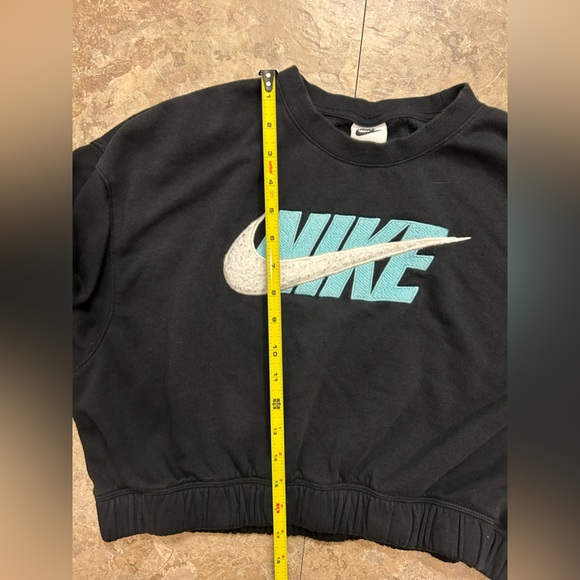 🍁Nike Cropped Cinched Crewneck - Picture 2 of 13